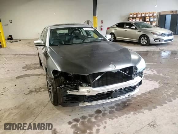 2019 BMW 5 Series 530e xDrive z VIN WBAJB1C56KB376153, wystawiony jako Copart lot #58242585 z przebiegiem 67 638 mil mil oraz Szkoda całkowita • Salvage title. Historia ofert i sprzedaży dostępna na DreamBid. Obrazek 14.
