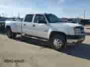 2003 Chevrolet Silverado 3500 LT с VIN 1GCJK33153F252378, выставлен на аукционе Copart как лот 46242705 с пробегом 251 903 миль миль и Списание • Salvage title. История ставок и продаж доступна на DreamBid. Изображение 4.