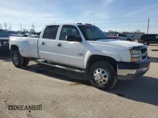 2003 Chevrolet Silverado 3500 LT z VIN 1GCJK33153F252378, wystawiony jako Copart lot #46242705 z przebiegiem 251 903 mil mil oraz Szkoda całkowita • Salvage title. Historia ofert i sprzedaży dostępna na DreamBid. Obrazek 4.