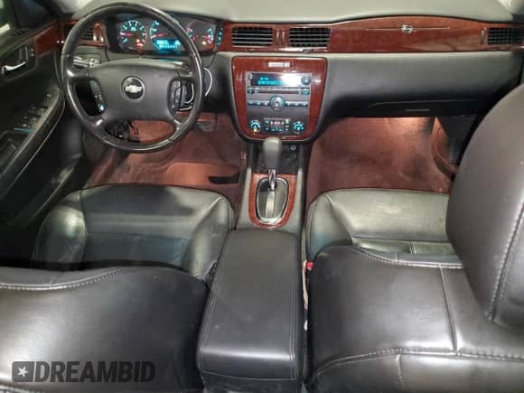 2009 Chevrolet Impala LT with VIN 2G1WT57K991102316, listed as a Copart auction lot 82372875 with 194,895 mi miles and Salvage title. Bid and sale history available at DreamBid. Image 8.