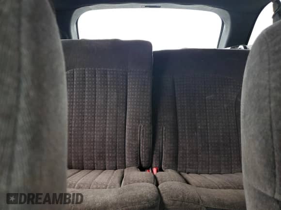 2002 Chevrolet Blazer LS с VIN 1GNCS18WX2K134115, выставлен на аукционе Copart как лот 70031785 с пробегом 179 669 миль миль и На запчасти • Non repairable. История ставок и продаж доступна на DreamBid. Изображение 10.