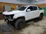 2018 Chevrolet Colorado 4WD ZR2 z VIN 1GCGTEEN9J1325412, wystawiony jako Copart lot #81622025 z przebiegiem 109 857 mil mil oraz Czysty tytuł • Clean title. Historia ofert i sprzedaży dostępna na DreamBid. Obrazek 1.