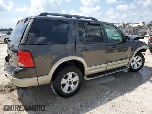 2005 Ford Explorer Eddie Bauer с VIN 1FMZU74E75UA80533, выставлен на аукционе Copart как лот 52906785 с пробегом 140 359 миль миль и Списание • Salvage title. История ставок и продаж доступна на DreamBid. Изображение 3.