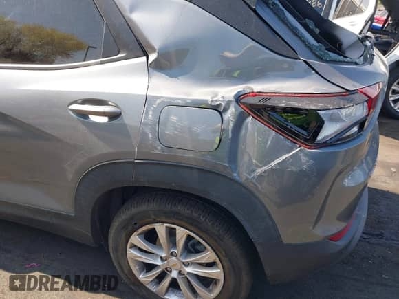 2021 Chevrolet TrailBlazer LS with VIN KL79MMS21MB181120, listed as a IAAI auction lot 42466032 with 55,569 mi miles and . Bid and sale history available at DreamBid. Image 12.