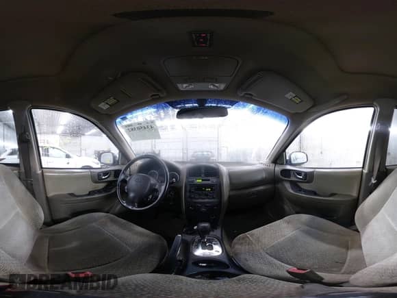 2005 Hyundai Santa Fe GLS с VIN KM8SC13E05U882683, выставлен на аукционе IAAI как лот 43450382 с пробегом 144 021 миль миль и . История ставок и продаж доступна на DreamBid. Изображение 19.