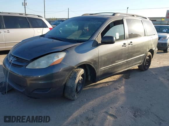 2010 Toyota Sienna CE с VIN 5TDKK4CCXAS328976, выставлен на аукционе IAAI как лот 43463881 с пробегом Не указан миль и . История ставок и продаж доступна на DreamBid. Изображение 2.