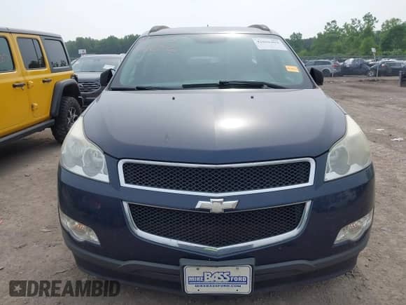 2010 Chevrolet Traverse LS z VIN 1GNLVEED1AS104551, wystawiony jako IAAI lot #42656402 z przebiegiem 196 118 mil mil oraz . Historia ofert i sprzedaży dostępna na DreamBid. Obrazek 12.