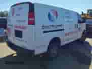 2008 Chevrolet Express Cargo z VIN 1GCGG25C281173498, wystawiony jako IAAI lot #43483154 z przebiegiem 232 434 mil mil oraz . Historia ofert i sprzedaży dostępna na DreamBid. Obrazek 4.