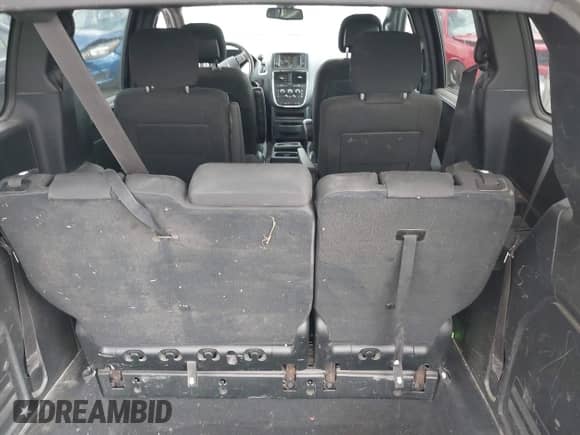 2018 Dodge Grand Caravan SE Plus with VIN 2C4RDGBG7JR262670, listed as a IAAI auction lot 41803988 with 136,251 mi miles and . Bid and sale history available at DreamBid. Image 19.