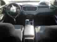 2020 Kia Sorento LX z VIN 5XYPGDA36LG678695, wystawiony jako Copart lot #80284015 z przebiegiem 58 867 mil mil oraz Szkoda całkowita • Salvage title. Historia ofert i sprzedaży dostępna na DreamBid. Obrazek 8.