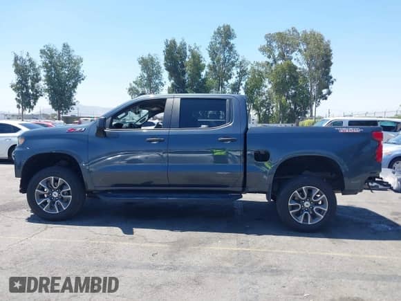 2020 Chevrolet Silverado 1500 Custom Trail Boss with VIN 1GCPYCEF4LZ207481, listed as a IAAI auction lot 42661284 with 82,709 mi miles and . Bid and sale history available at DreamBid. Image 15.