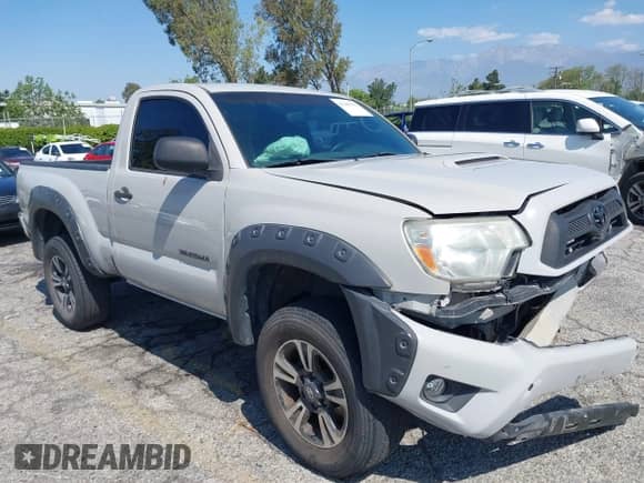 2007 Toyota Tacoma PreRunner z VIN 5TENX62N27Z391112, wystawiony jako IAAI lot #42208231 z przebiegiem 250 512 mil mil oraz . Historia ofert i sprzedaży dostępna na DreamBid. Obrazek 1.