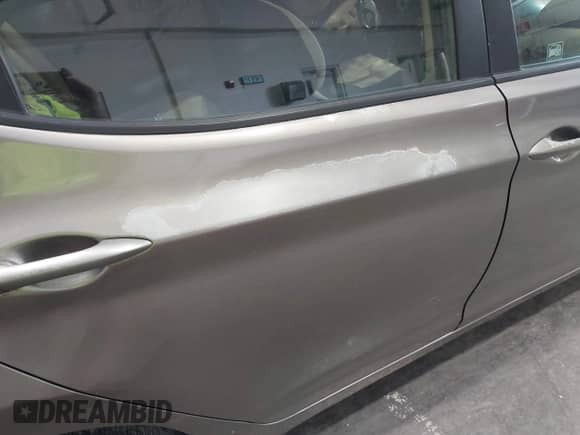 2011 Hyundai Elantra GLS z VIN 5NPDH4AE8BH022183, wystawiony jako IAAI lot #42787382 z przebiegiem 207 021 mil mil oraz . Historia ofert i sprzedaży dostępna na DreamBid. Obrazek 6.