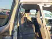 2011 Chevrolet Silverado 1500 LT z VIN 1GCRCSEAXBZ125243, wystawiony jako IAAI lot #43134333 z przebiegiem 261 653 mil mil oraz . Historia ofert i sprzedaży dostępna na DreamBid. Obrazek 8.