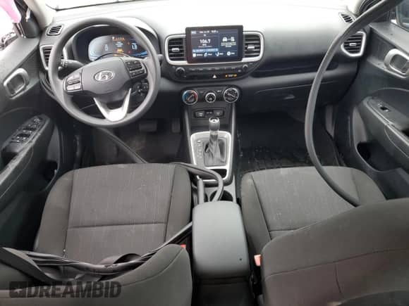 2023 Hyundai Venue SE z VIN KMHRB8A38PU217108, wystawiony jako Copart lot #64990794 z przebiegiem 5 134 mil mil oraz Szkoda całkowita • Salvage title. Historia ofert i sprzedaży dostępna na DreamBid. Obrazek 8.