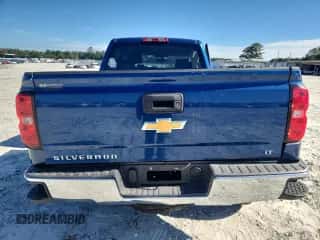 2017 Chevrolet Silverado 1500 LT z VIN 1GCRCRECXHZ136570, wystawiony jako Copart lot #86299755 z przebiegiem 135 207 mil mil oraz Szkoda całkowita • Salvage title. Historia ofert i sprzedaży dostępna na DreamBid. Obrazek 6.