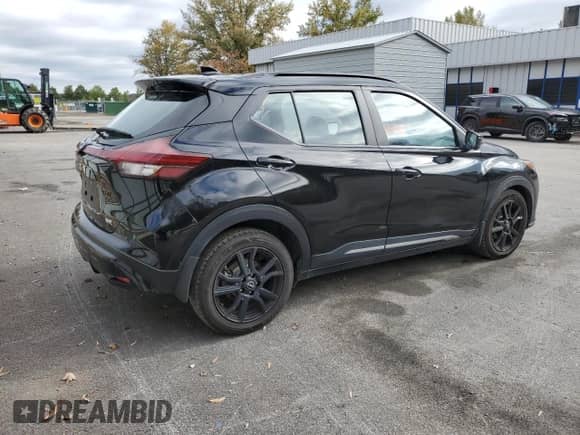 2023 Nissan Kicks SR with VIN 3N1CP5DV2PL495474, listed as a Copart auction lot 86628885 with 84,759 mi miles and Clean title. Bid and sale history available at DreamBid. Image 3.