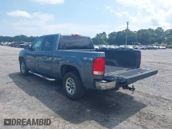 2011 GMC Sierra 1500 SL z VIN 3GTP2UEA0BG333489, wystawiony jako IAAI lot #42434038 z przebiegiem 286 560 mil mil oraz . Historia ofert i sprzedaży dostępna na DreamBid. Obrazek 3.