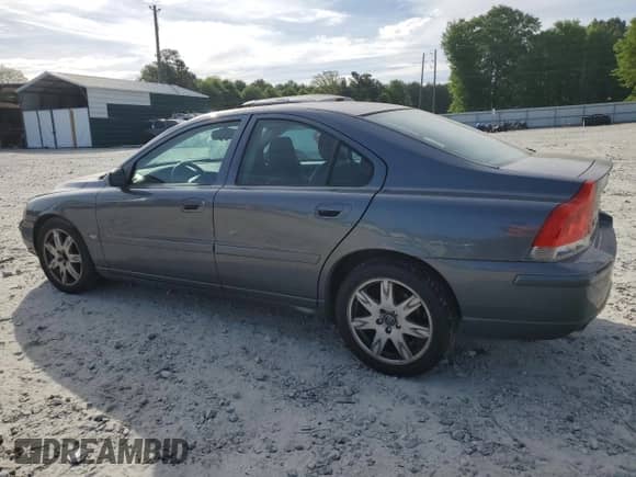 2005 Volvo S60 с VIN YV1RH592452477022, выставлен на аукционе Copart как лот 53780265 с пробегом 194 308 миль миль и Списание • Salvage title. История ставок и продаж доступна на DreamBid. Изображение 2.
