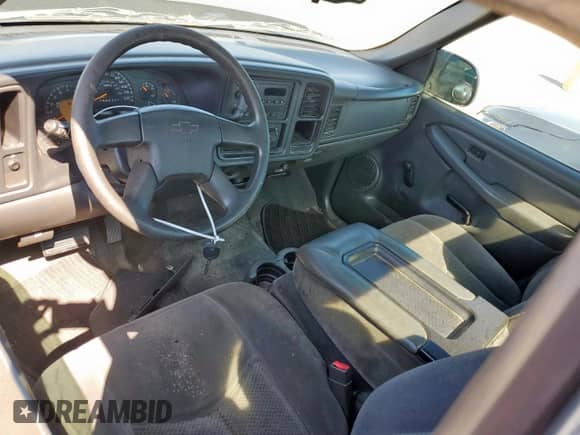 2006 Chevrolet Silverado 1500 Work Truck с VIN 1GCEC14V36Z102809, выставлен на аукционе Copart как лот 85529125 с пробегом 317 367 миль миль и Списание • Salvage title. История ставок и продаж доступна на DreamBid. Изображение 8.