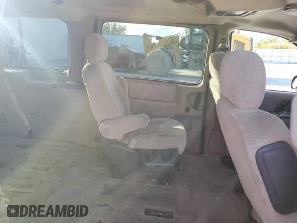 2004 Chevrolet Venture LT with VIN 1GNDX13E14D131003, listed as a Copart auction lot 80099484 with Not provided miles and Non repairable. Bid and sale history available at DreamBid. Image 11.