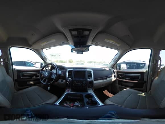 2018 Ram 1500 Big Horn z VIN 1C6RR6LT1JS132672, wystawiony jako IAAI lot #43161381 z przebiegiem 136 924 mil mil oraz . Historia ofert i sprzedaży dostępna na DreamBid. Obrazek 21.