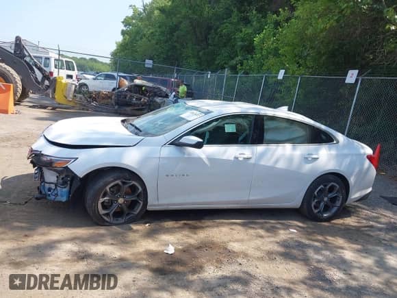 2023 Chevrolet Malibu LT с VIN 1G1ZD5ST8PF135520, выставлен на аукционе IAAI как лот 42822422 с пробегом 61 259 миль миль и . История ставок и продаж доступна на DreamBid. Изображение 14.