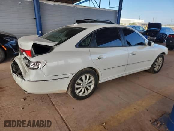 2008 Hyundai Azera Limited z VIN KMHFC46F88A265612, wystawiony jako Copart lot #82269515 z przebiegiem 174 801 mil mil oraz Szkoda całkowita • Salvage title. Historia ofert i sprzedaży dostępna na DreamBid. Obrazek 3.