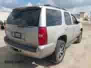 2007 Chevrolet Tahoe LT with VIN 1GNFC130X7R271891, listed as a IAAI auction lot 43090505 with 287,610 mi miles and . Bid and sale history available at DreamBid. Image 4.