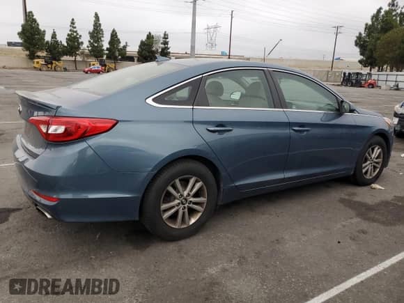 2015 Hyundai Sonata SE с VIN 5NPE24AF3FH056214, выставлен на аукционе Copart как лот 86285075 с пробегом 88 379 миль миль и Чистый • Clean title. История ставок и продаж доступна на DreamBid. Изображение 3.