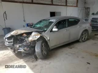2012 Dodge Avenger SXT z VIN 1C3CDZCB6CN207037, wystawiony jako Copart lot #60521395 z przebiegiem Nie podano mil oraz Szkoda całkowita • Salvage title. Historia ofert i sprzedaży dostępna na DreamBid. Obrazek 1.