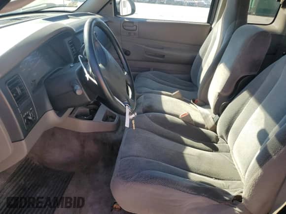 2003 Dodge Dakota с VIN 1D7HL12X53S358803, выставлен на аукционе Copart как лот 47570105 с пробегом 201 386 миль миль и Списание • Salvage title. История ставок и продаж доступна на DreamBid. Изображение 7.