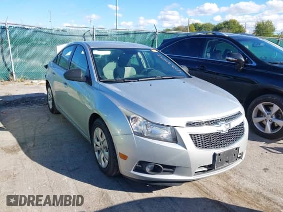 2013 Chevrolet Cruze LS with VIN 1G1PA5SHXD7238584, listed as a IAAI auction lot 43388858 with 315,012 mi miles and . Bid and sale history available at DreamBid. Image 1.