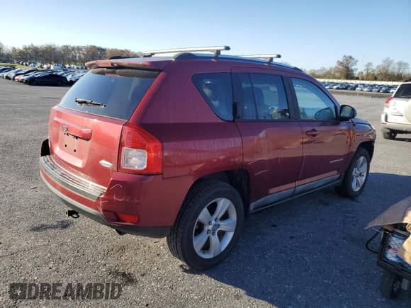2011 Jeep Compass Latitude с VIN 1J4NF1FB1BD135397, выставлен на аукционе Copart как лот 83930795 с пробегом 114 350 миль миль и Списание • Salvage title. История ставок и продаж доступна на DreamBid. Изображение 3.