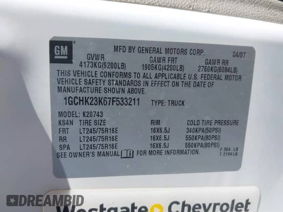 2007 Chevrolet Silverado 2500HD 1LT z VIN 1GCHK23K67F533211, wystawiony jako IAAI lot #41826225 z przebiegiem 314 904 mil mil oraz . Historia ofert i sprzedaży dostępna na DreamBid. Obrazek 9.