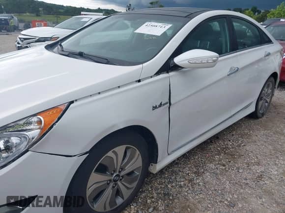 2015 Hyundai Sonata с VIN KMHEC4A46FA136833, выставлен на аукционе IAAI как лот 42508713 с пробегом 166 349 миль миль и . История ставок и продаж доступна на DreamBid. Изображение 6.