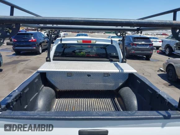 2007 Chevrolet Colorado LS z VIN 1GCCS149178148594, wystawiony jako IAAI lot #42324782 z przebiegiem 162 967 mil mil oraz . Historia ofert i sprzedaży dostępna na DreamBid. Obrazek 8.