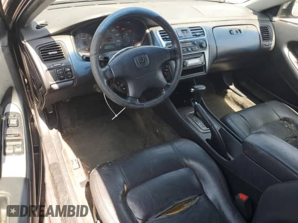 2002 Honda Accord EX with VIN 1HGCG225X2A020008, listed as a Copart auction lot 58556535 with 272,568 mi miles and Clean title. Bid and sale history available at DreamBid. Image 8.