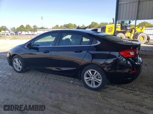 2018 Chevrolet Cruze LT с VIN 1G1BE5SM1J7238979, выставлен на аукционе Copart как лот 81467065 с пробегом 105 330 миль миль и Списание • Salvage title. История ставок и продаж доступна на DreamBid. Изображение 2.