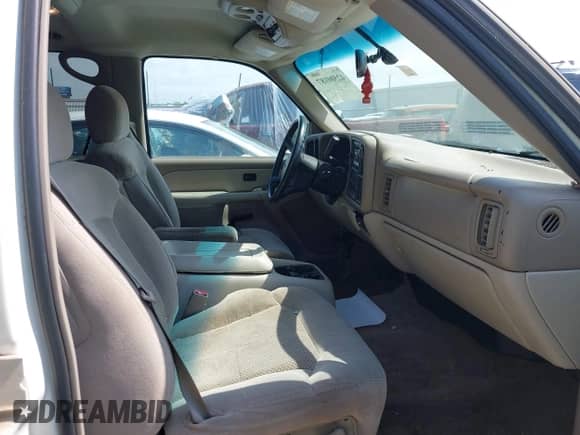 2002 Chevrolet Suburban LT with VIN 3GNEC16Z42G198791, listed as a IAAI auction lot 42500187 with 223,036 mi miles and . Bid and sale history available at DreamBid. Image 5.