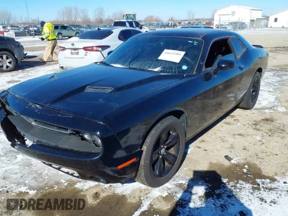 2015 Dodge Challenger SXT с VIN 2C3CDZAG3FH739860, выставлен на аукционе IAAI как лот 41633204 с пробегом 87 442 миль миль и . История ставок и продаж доступна на DreamBid. Изображение 2.