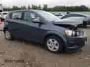 2013 Chevrolet Sonic LS с VIN 1G1JB6SH3D4213150, выставлен на аукционе Copart как лот 60751215 с пробегом 169 780 миль миль и Чистый • Clean title. История ставок и продаж доступна на DreamBid. Изображение 4.