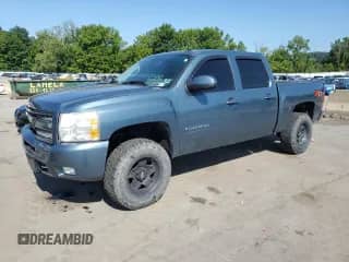 2010 Chevrolet Silverado 1500 LT z VIN 3GCRKSE39AG218578, wystawiony jako Copart lot #68577135 z przebiegiem 158 705 mil mil oraz Szkoda całkowita • Salvage title. Historia ofert i sprzedaży dostępna na DreamBid. Obrazek 1.