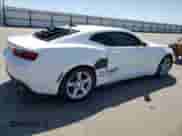 2018 Chevrolet Camaro 1LT z VIN 1G1FB1RS8J0137244, wystawiony jako Copart lot #68961385 z przebiegiem 107 015 mil mil oraz Szkoda całkowita • Salvage title. Historia ofert i sprzedaży dostępna na DreamBid. Obrazek 3.