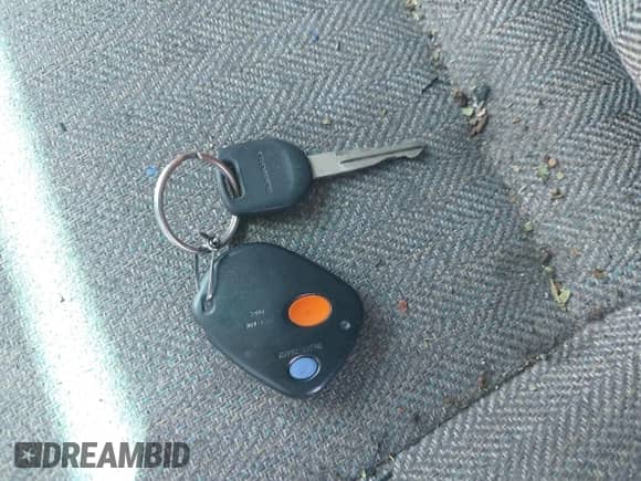 2002 Subaru Forester L with VIN JF1SF63502H750381, listed as a IAAI auction lot 42865556 with 202,452 mi miles and . Bid and sale history available at DreamBid. Image 11.