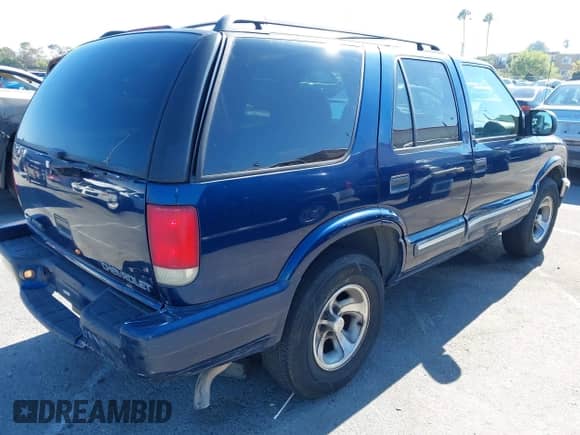 2000 Chevrolet Blazer LT с VIN 1GNCS13W6Y2328981, выставлен на аукционе IAAI как лот 42945582 с пробегом 80 227 миль миль и . История ставок и продаж доступна на DreamBid. Изображение 4.