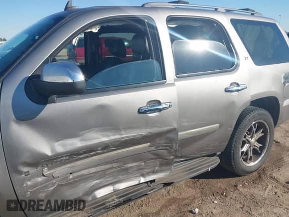 2008 Chevrolet Tahoe LTZ с VIN 1GNFC13008R192473, выставлен на аукционе IAAI как лот 41353411 с пробегом 163 581 миль миль и . История ставок и продаж доступна на DreamBid. Изображение 6.