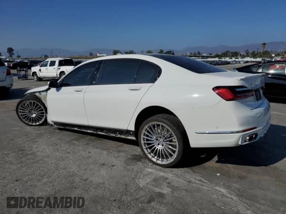 2021 BMW 7 Series with VIN WBA7U2C16MCE88622, listed as a Copart auction lot 69272123 with Not provided miles and . Bid and sale history available at DreamBid. Image 2.