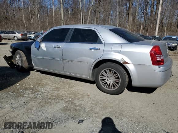 2010 Chrysler 300 Touring Signature with VIN 2C3CA5CV1AH326227, listed as a Copart auction lot 46283165 with 274,636 mi miles and Salvage title. Bid and sale history available at DreamBid. Image 2.