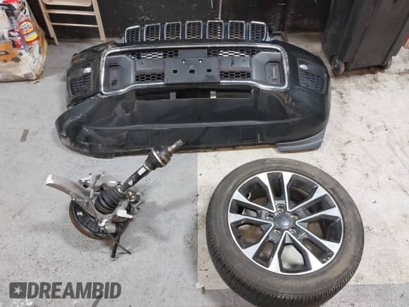 2023 Jeep Grand Cherokee Overland z VIN 1C4RJHDG0P8701157, wystawiony jako IAAI lot #42080201 z przebiegiem 24 709 mil mil oraz . Historia ofert i sprzedaży dostępna na DreamBid. Obrazek 12.